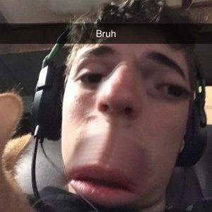 Meet your Posher, Davis